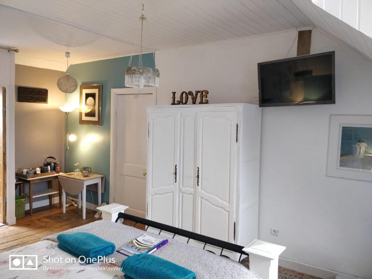 Maison Papillons Plomodiern Екстер'єр фото