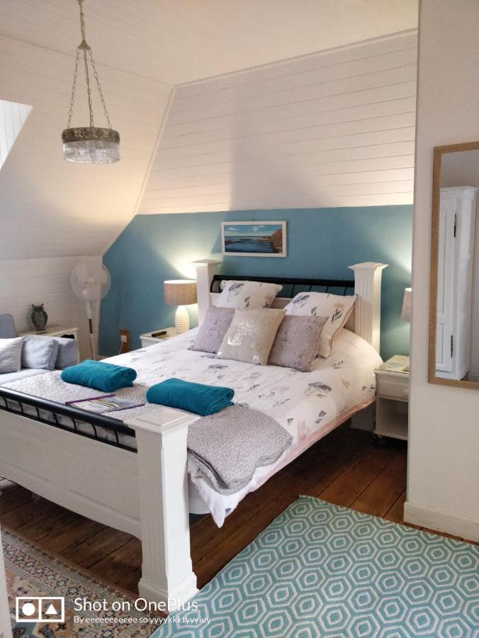 Maison Papillons Plomodiern Екстер'єр фото