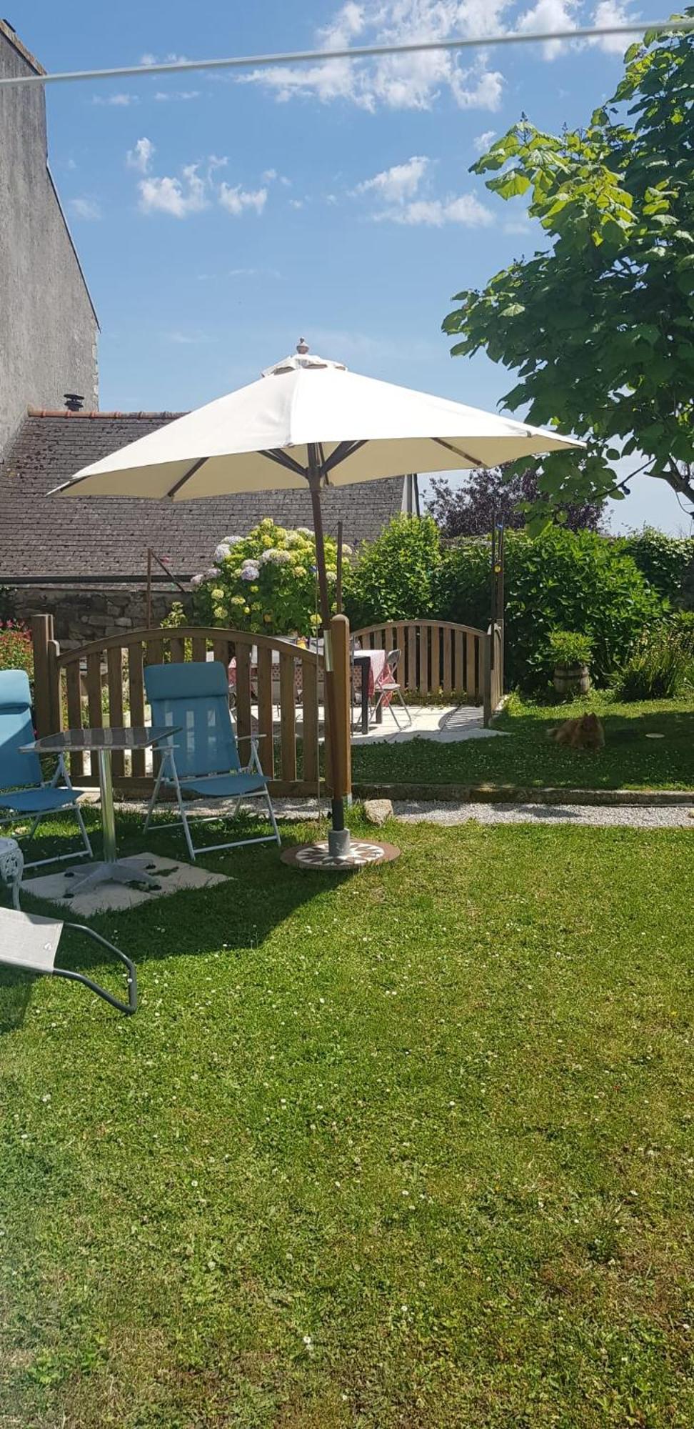 Maison Papillons Plomodiern Екстер'єр фото